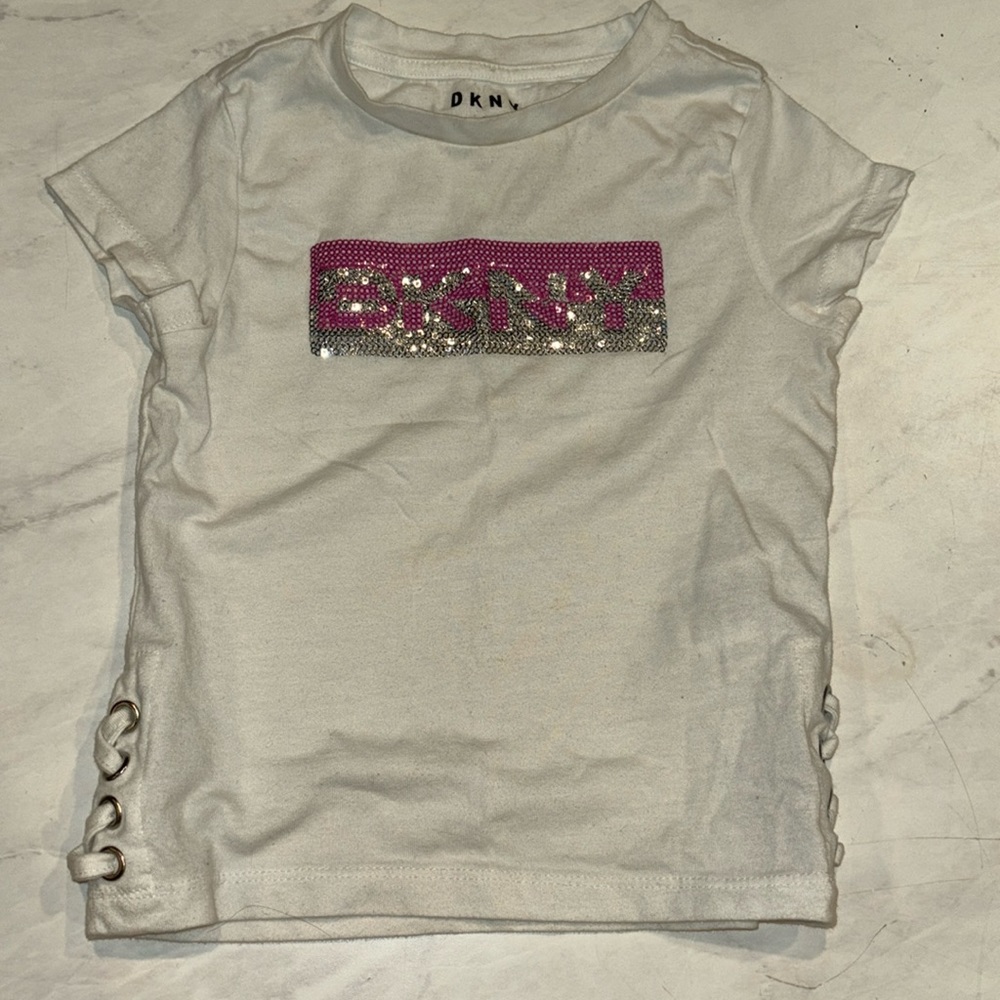 DKNY T-Shirt 3T
